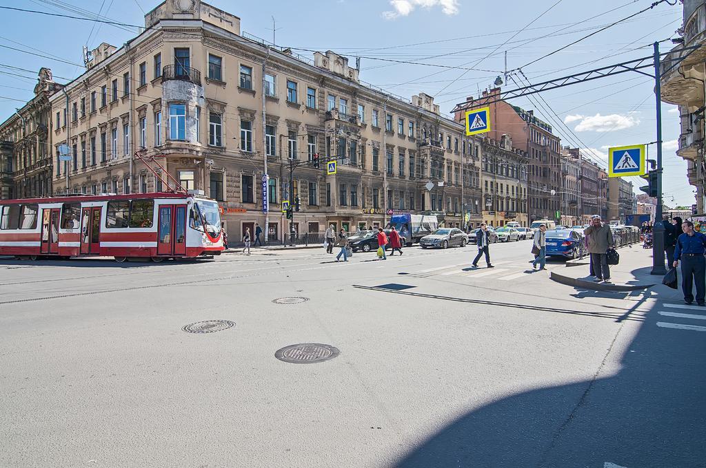 Sokroma Алые Паруса Aparts Sint-Petersburg Buitenkant foto